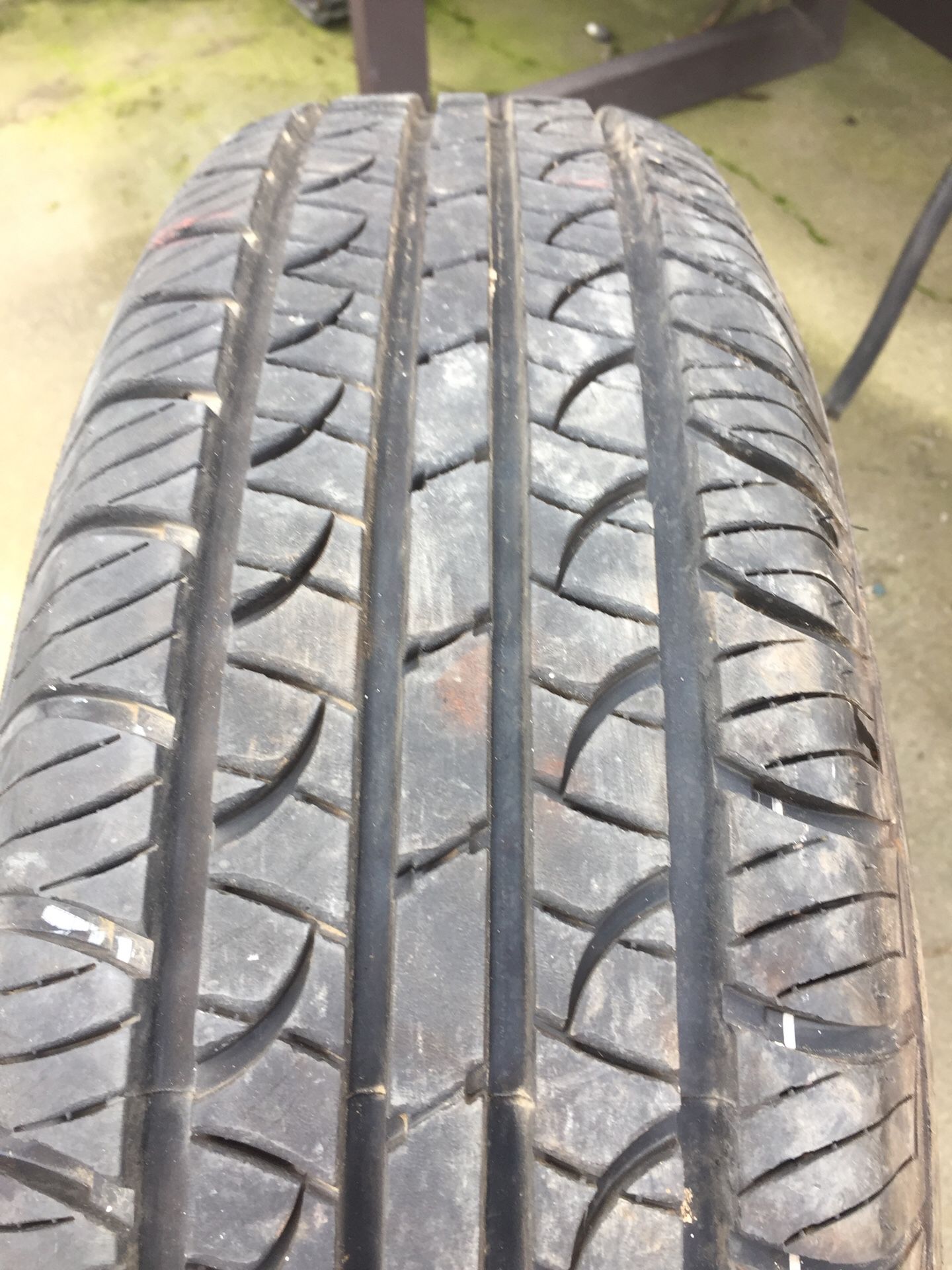 235 75 R15 like new tire