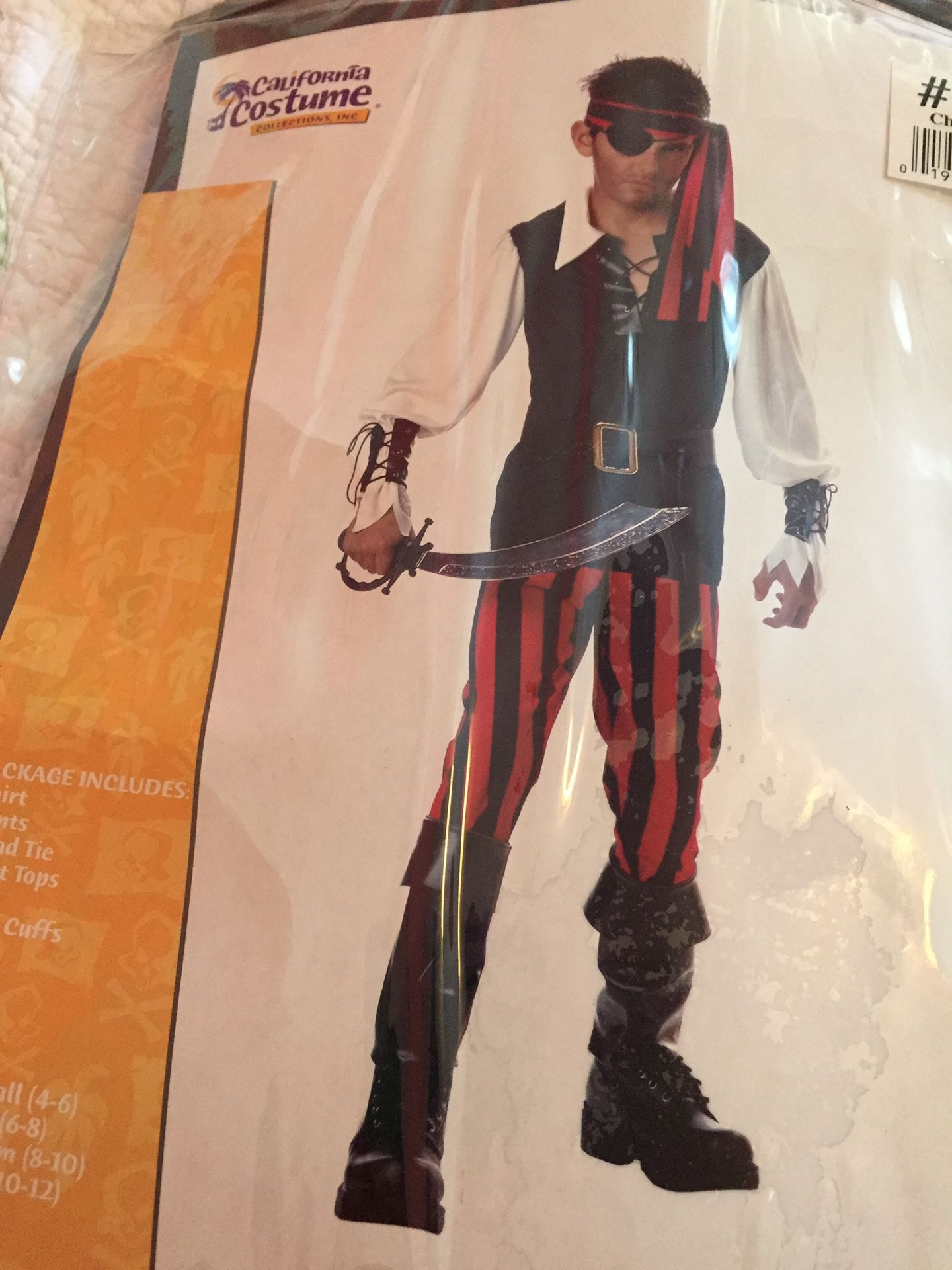 Boy pirate costume Size M (8-10)