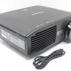 Panasonic 3D Projector -2400 Lumens, 1080p (1920 x 1080) Resolution, 480Hz Processing (Sports, Gaming, 3D), 2x Optical Power Zoom w Lens Shift!