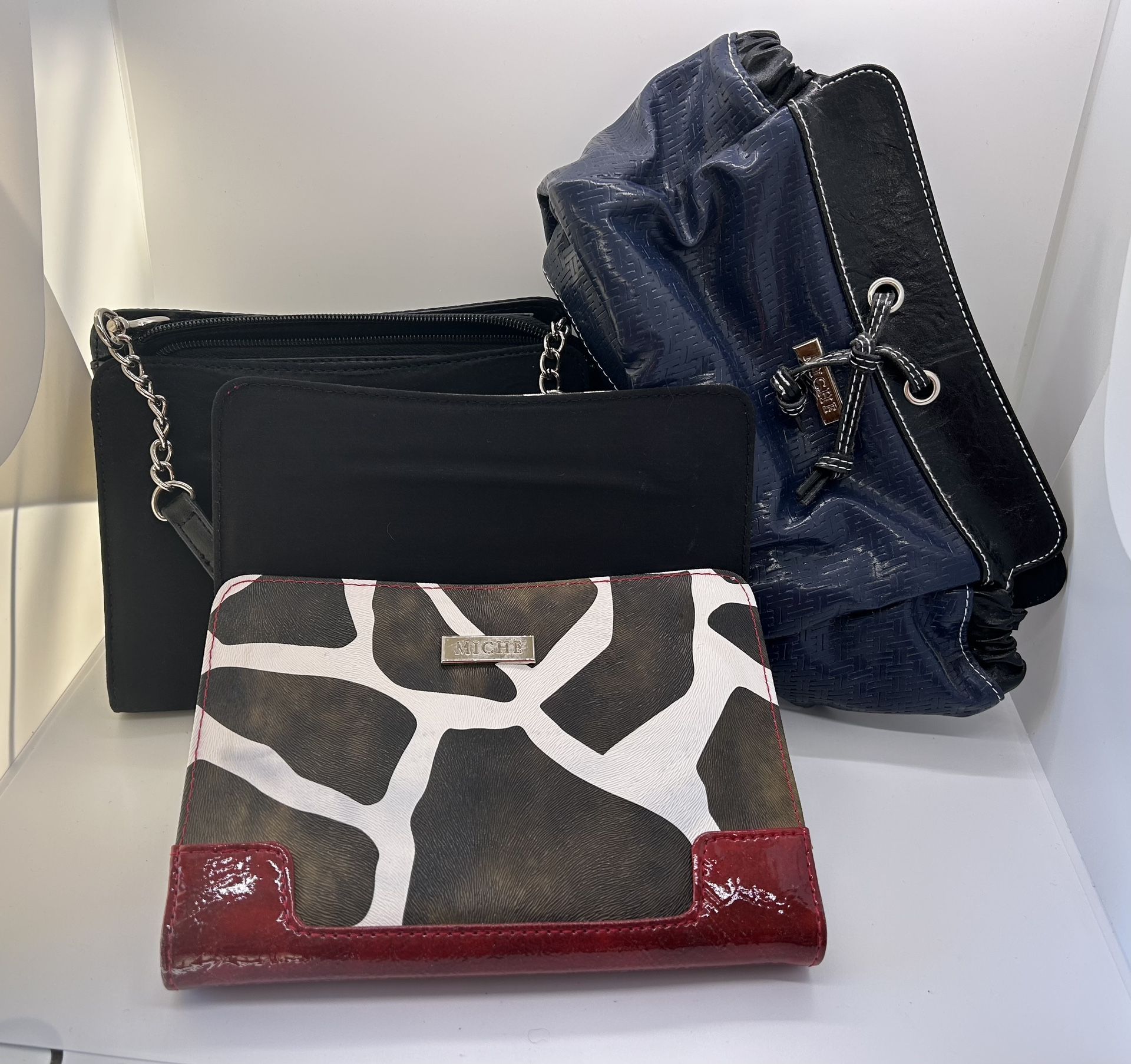 Miche Purse With 2 Shells