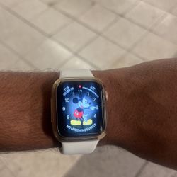 Apple Watch SE 