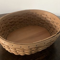 Longaberger Casserole Basket With Wood Bottom