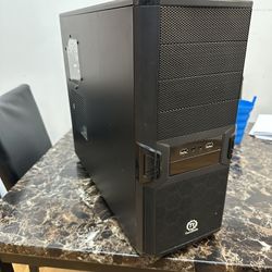 ATX PC Tower - Thermaltake V3 Black Edition