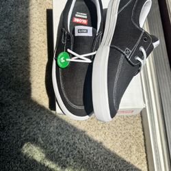 Globe men’s 7 Attic Skate Shoe