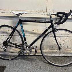 Schwinn Aluminum 14 Speed Road Bike, Shimano Exage Components, Size Small 21”