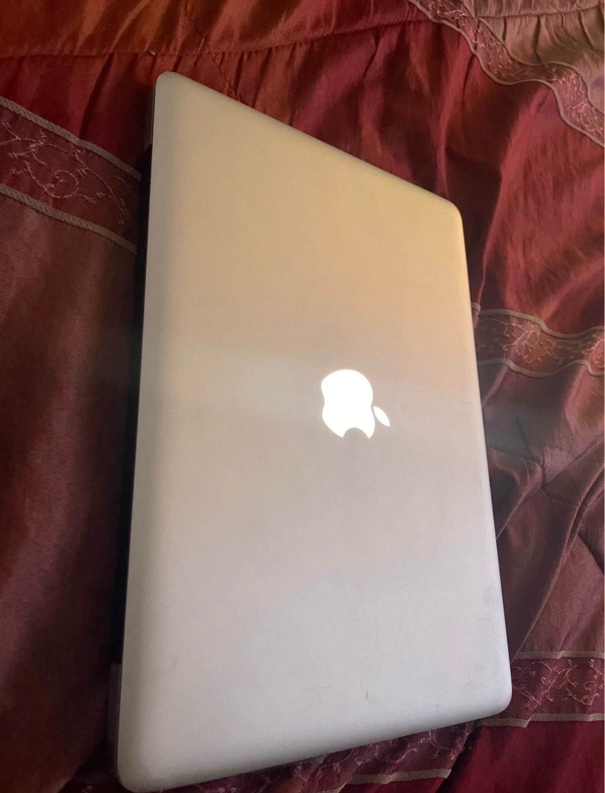 Apple MacBook Pro