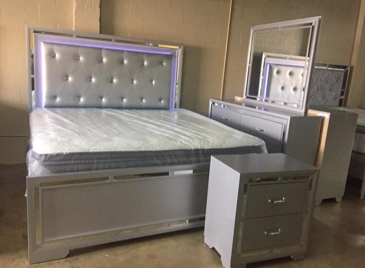 Brand New Queen Size Bedroom Set$1399.financing Available No Credit Needed
