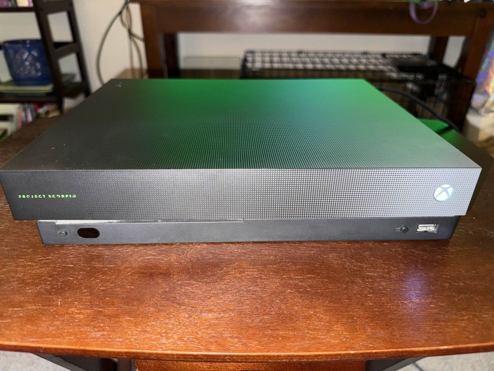 Xbox one X Project Scorpio Edition Plus Games.