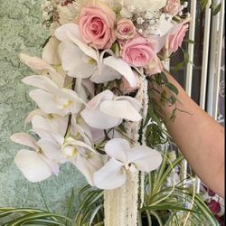 Cascade Orchid and Rose Wedding Bouquet & Boutonniere / Ramo Exótico de Novia y Botonier 👰‍♀️