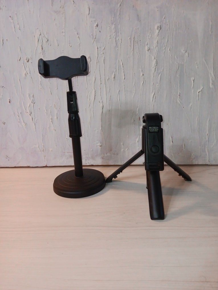 Cell Phone Holder & A Bluetooth Selfie Stick