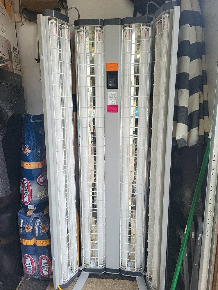 Daavlin Uv Stand-up Lights