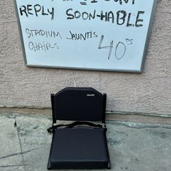 Stadium Chair With Carrier Handle 