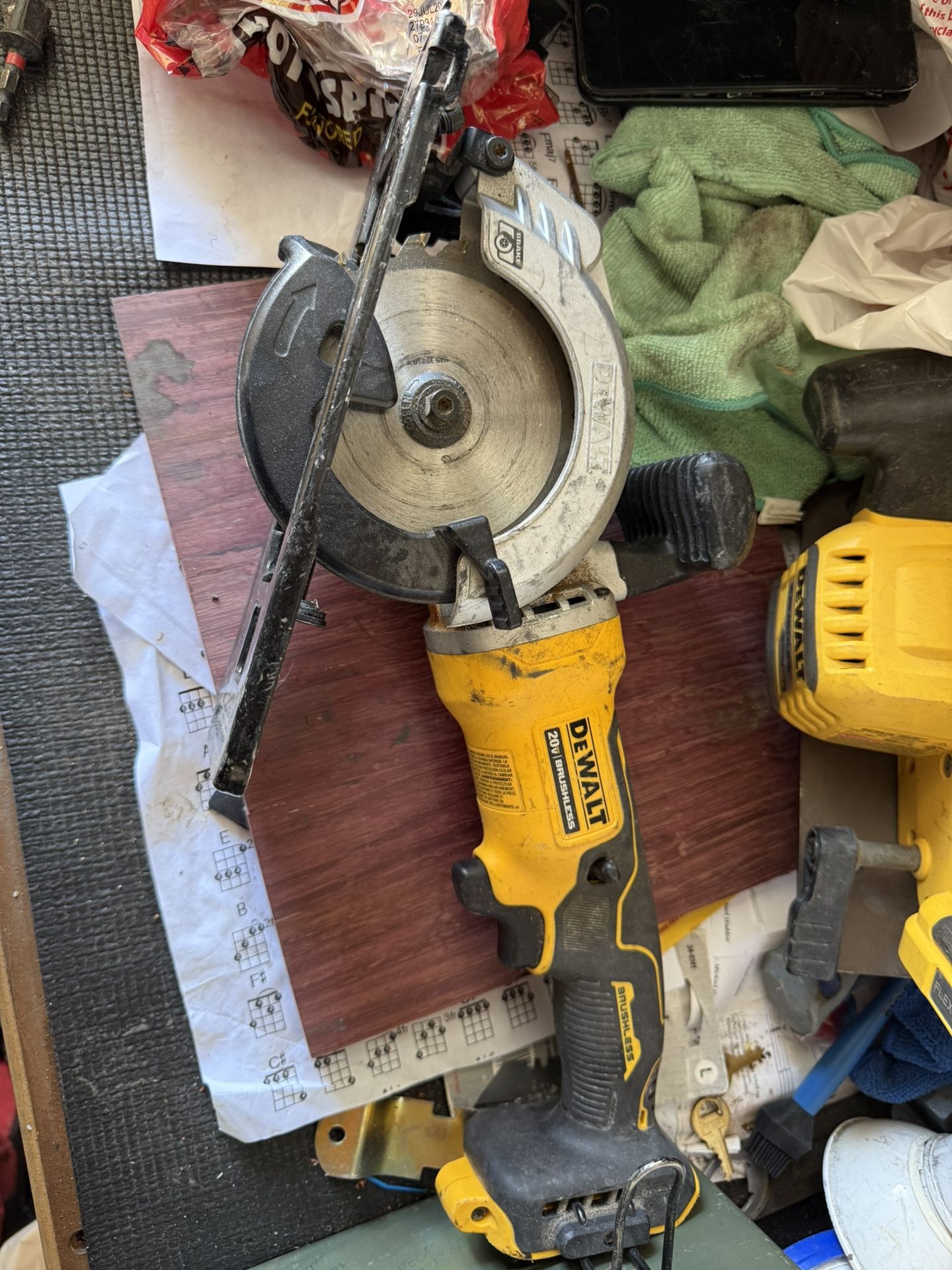 Dewalt Atomic Saw