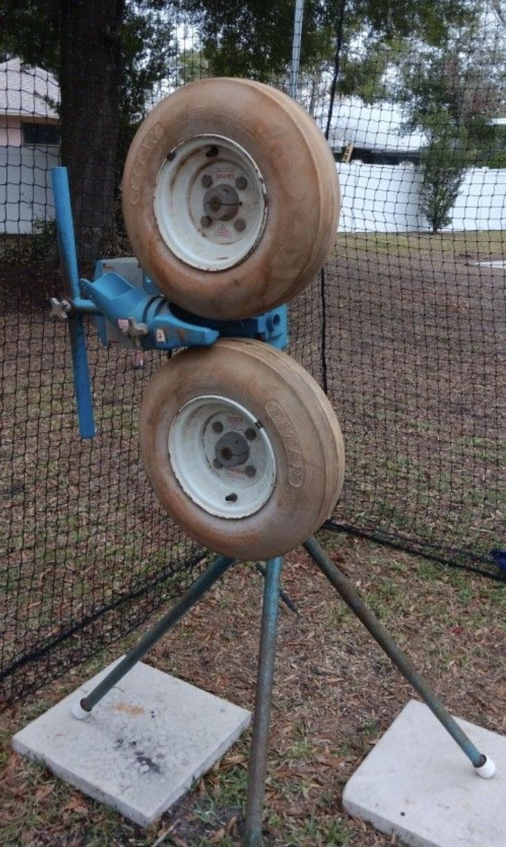 Pitching Machine Baseball 