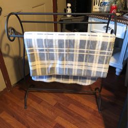 Metal Blanket Rack