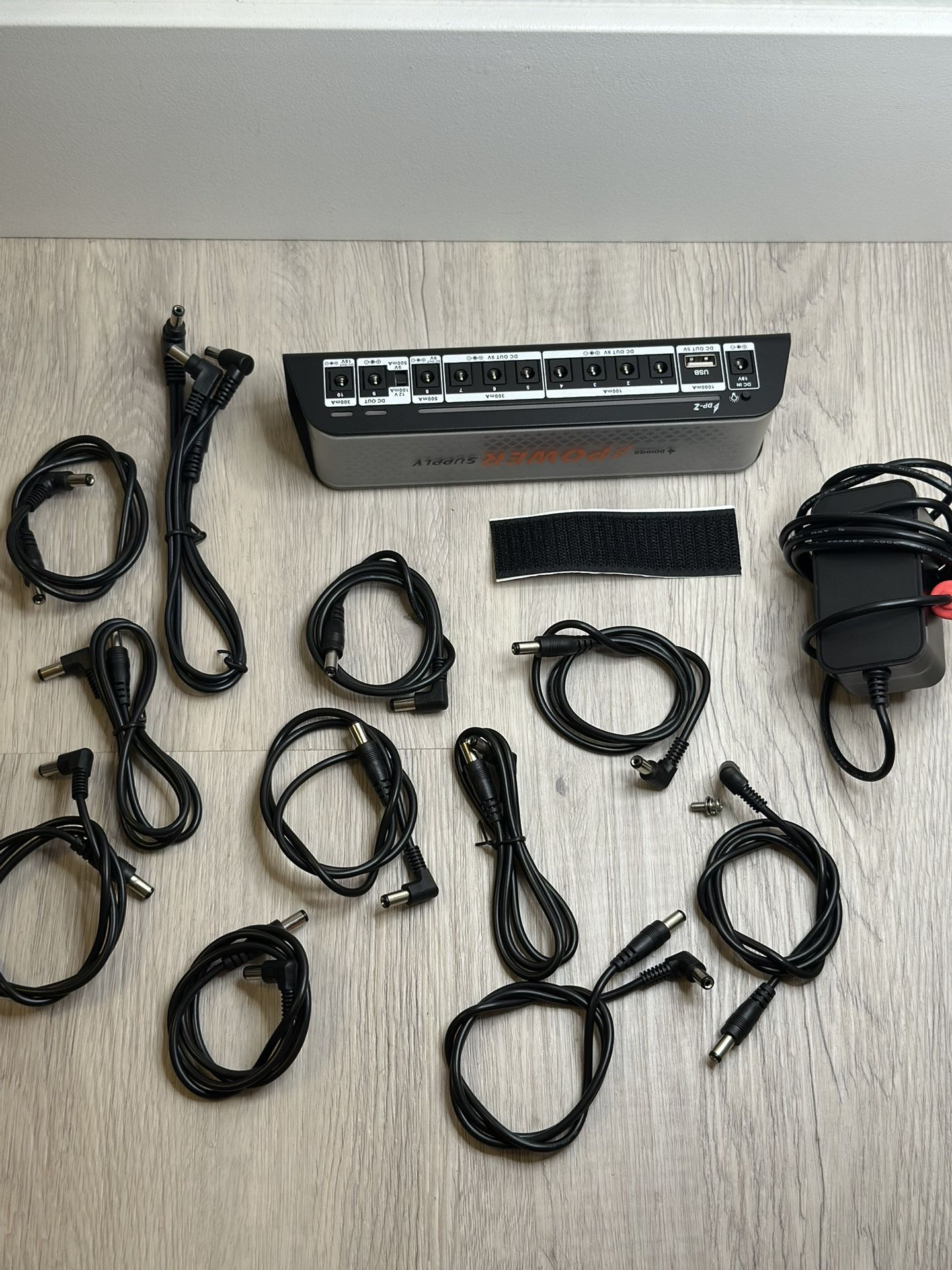 DP-Z 9V Guitar Pedal Power Supply