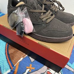 Jordan 1 Retro Low OG SP Travis Scott Velvet Brown Size 11 Men 