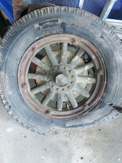 Antique Wooden Spoke Wheel