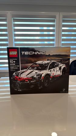 LEGO TECHNIC Porsche 911 RSR