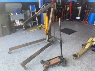 Engine hoist