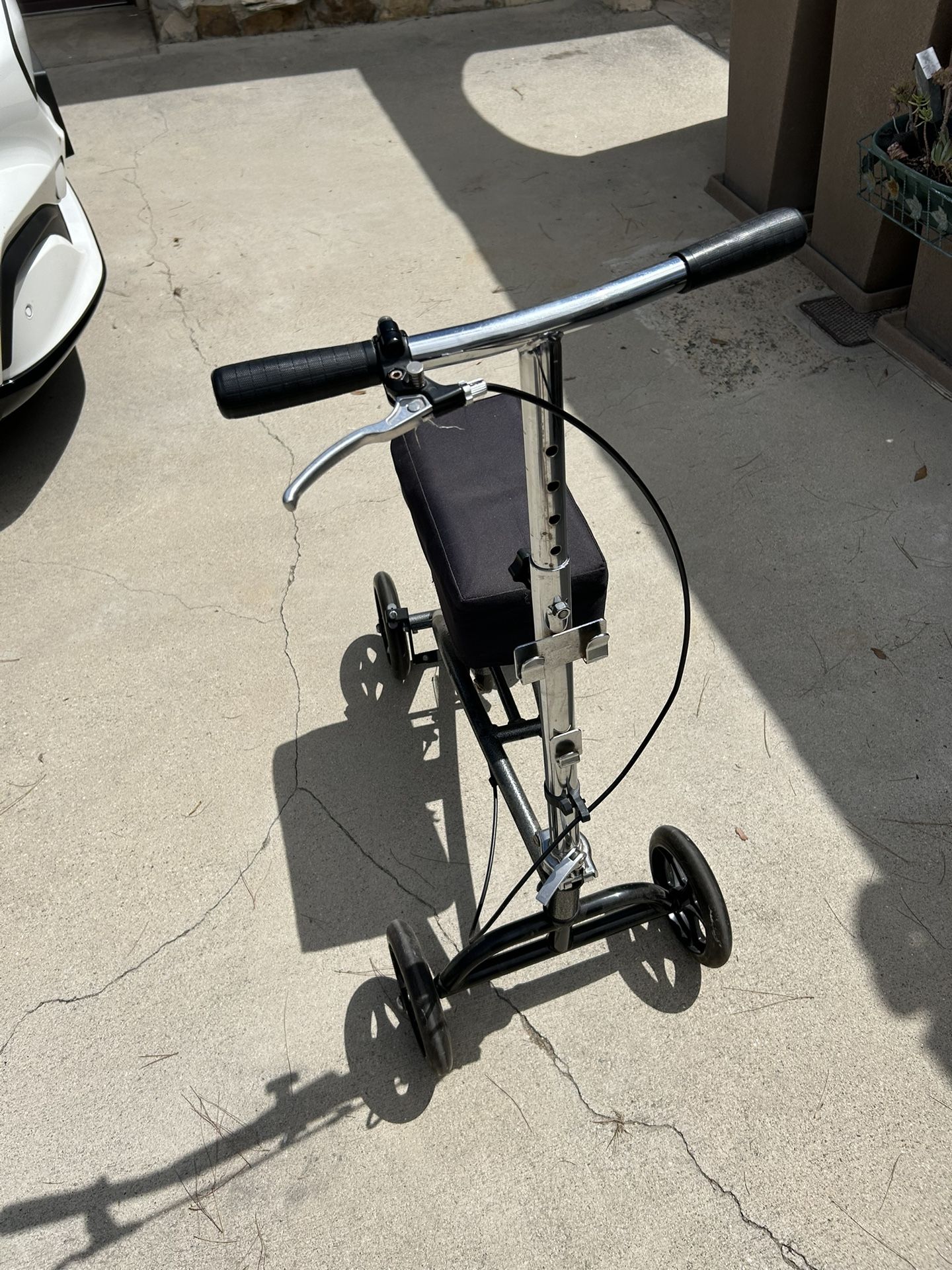 Knee Scooter