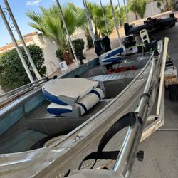 12 Ft Aluminum Boat With Trailer Excellent Condition 