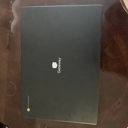 Black Gateway 15.6’’ Chromebook 2022