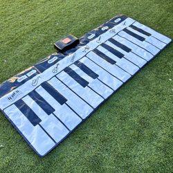 Large Toy piano play mat 