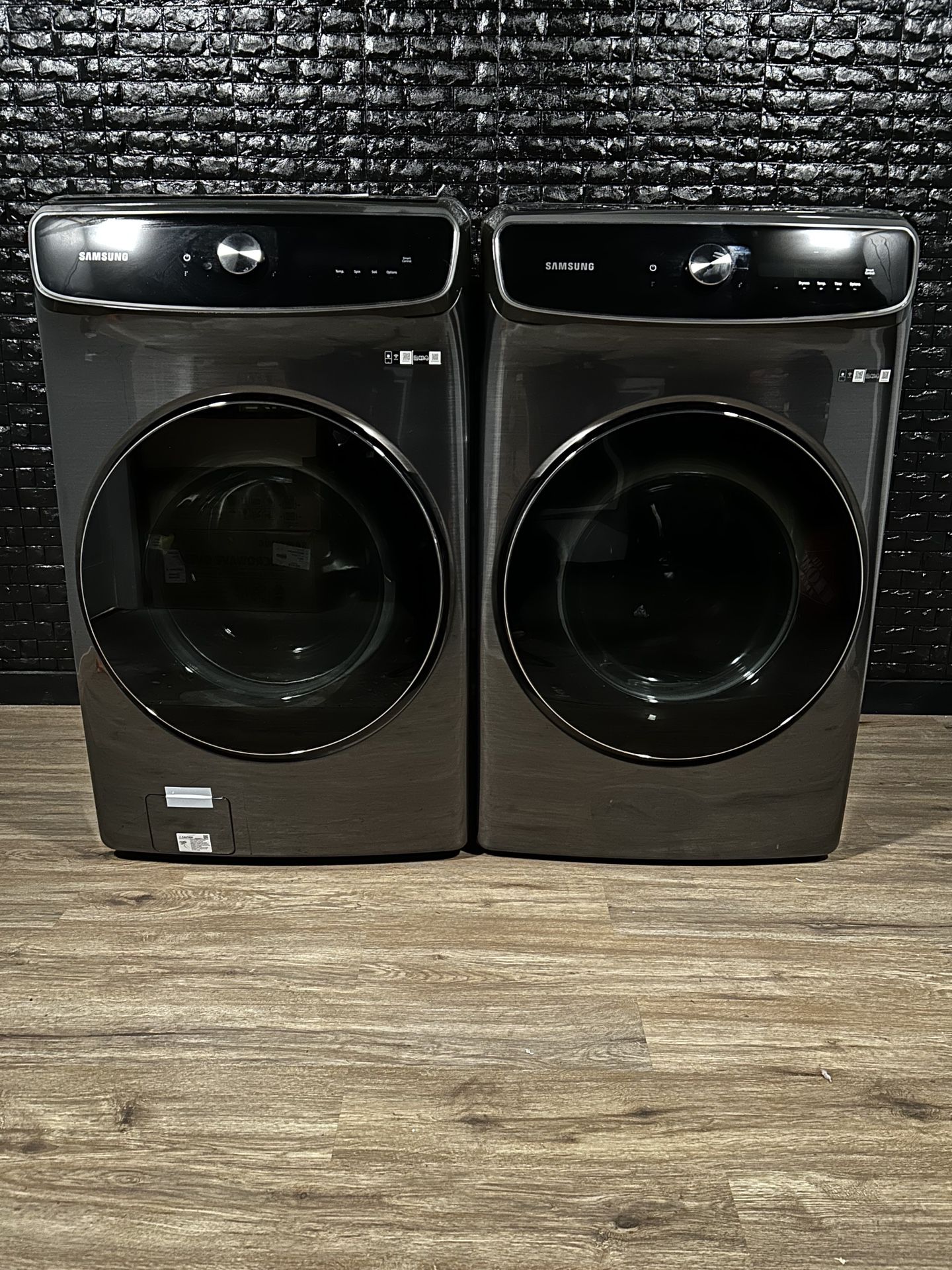 Samsung Dual Washer & Dryer w/Warranty! R1589A & R1590A