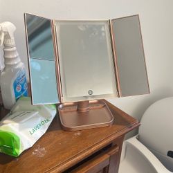 electrical makeup mirror