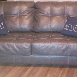Jackson Sofa From Ashley Furniture 