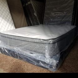 New Queen Mattress And Boxspring Set 