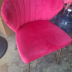Free Pink Chair