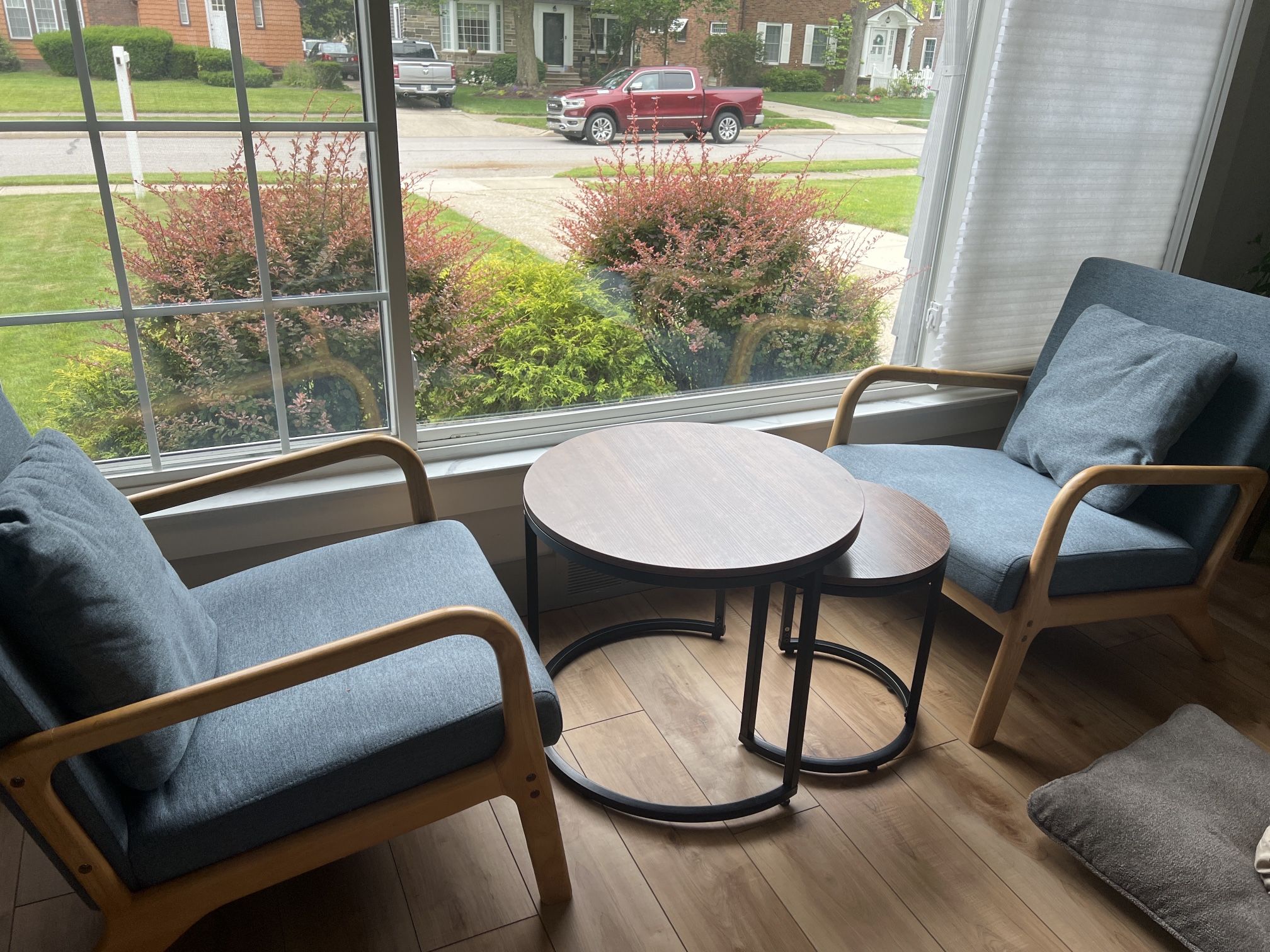 🪑 Modern Lounge Chairs + Nesting Coffee Tables – Can Sell Separately