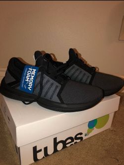 Brand New Size 9 - K-Swiss Men Tubes Millennia CMF