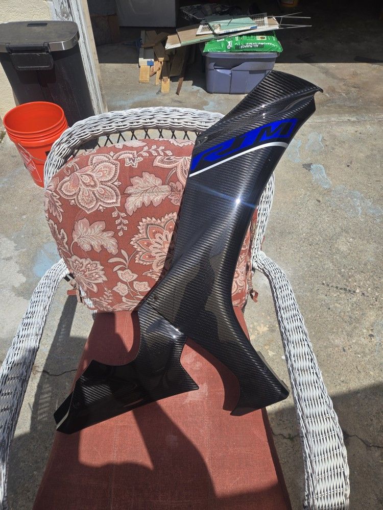 (Carbon Fiber) 2024 Yamaha R1M Stock Fairings