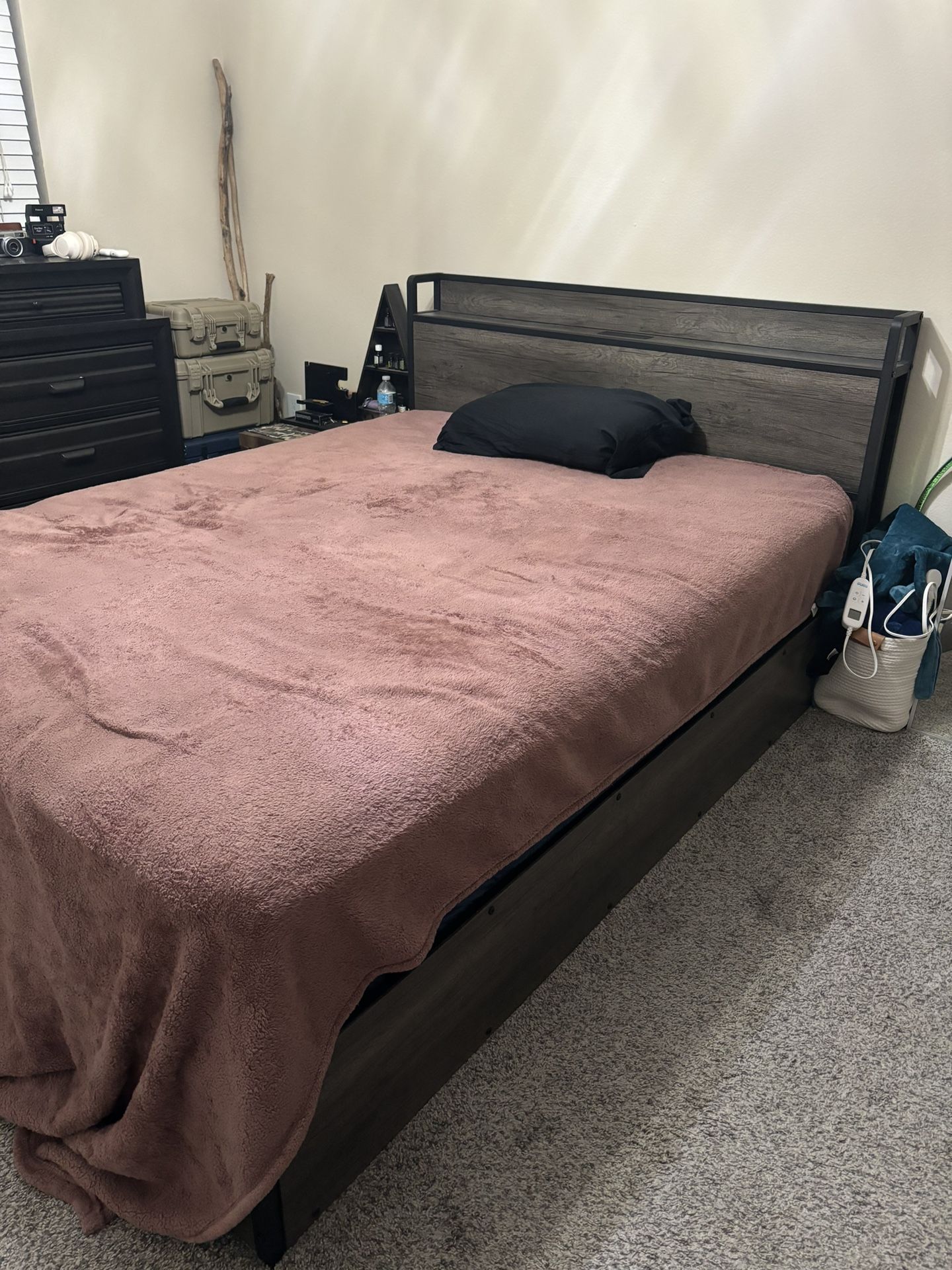 Queen Lift Storage Bed Frame