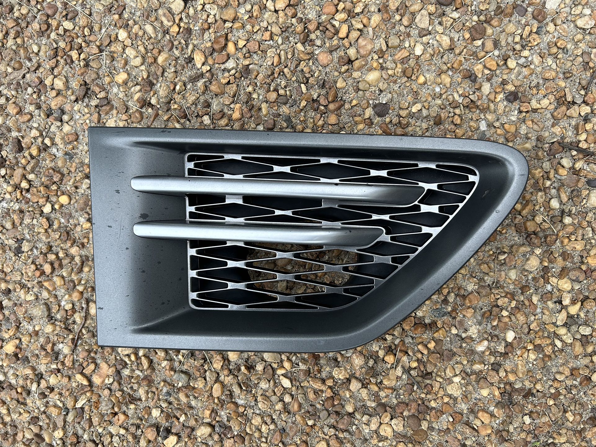 Range Rover Sport Side Vent 