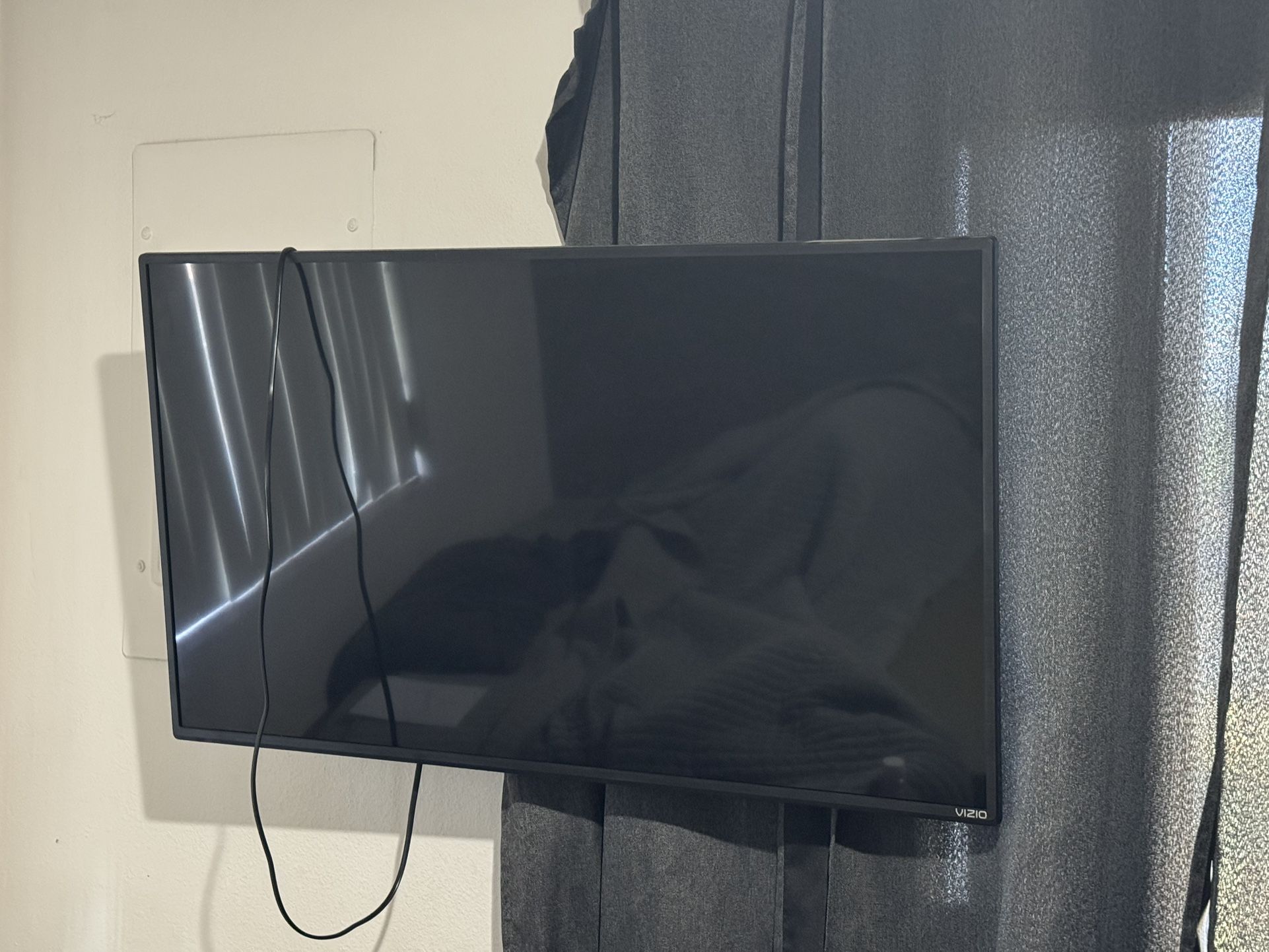 38” Vizio TV With Adjustable Wall Mount