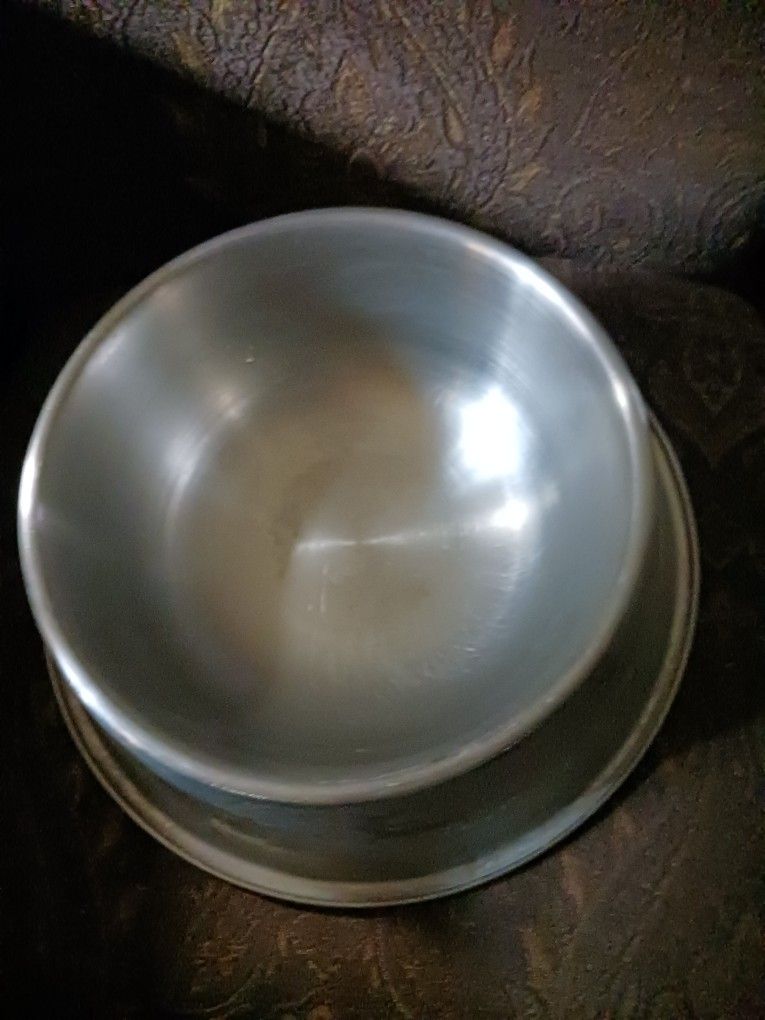 Xlarge Stainless Steel Dog Bowls (2)