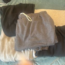 Five Pairs Fruit Of The Loom Sweatpants Size 4 Xl
