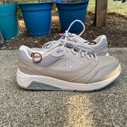 New Balance 928V3 Women’s SIZE 10