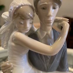 Lladro Bride And Groom Figurine/ Over The Threshold