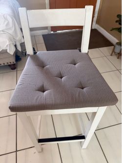 White barstool