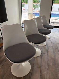4 Knoll Tulip Chairs – 50th Anniversary Edition