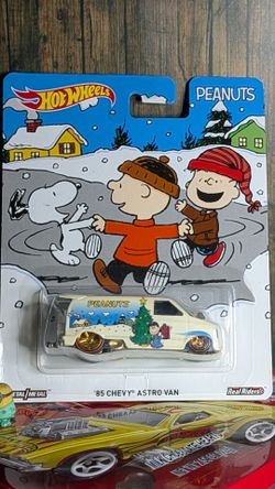 1/64 HOT WHEELS REAL RIDERS PEANUTS '85 CHEVY ASTRO VAN WHITE