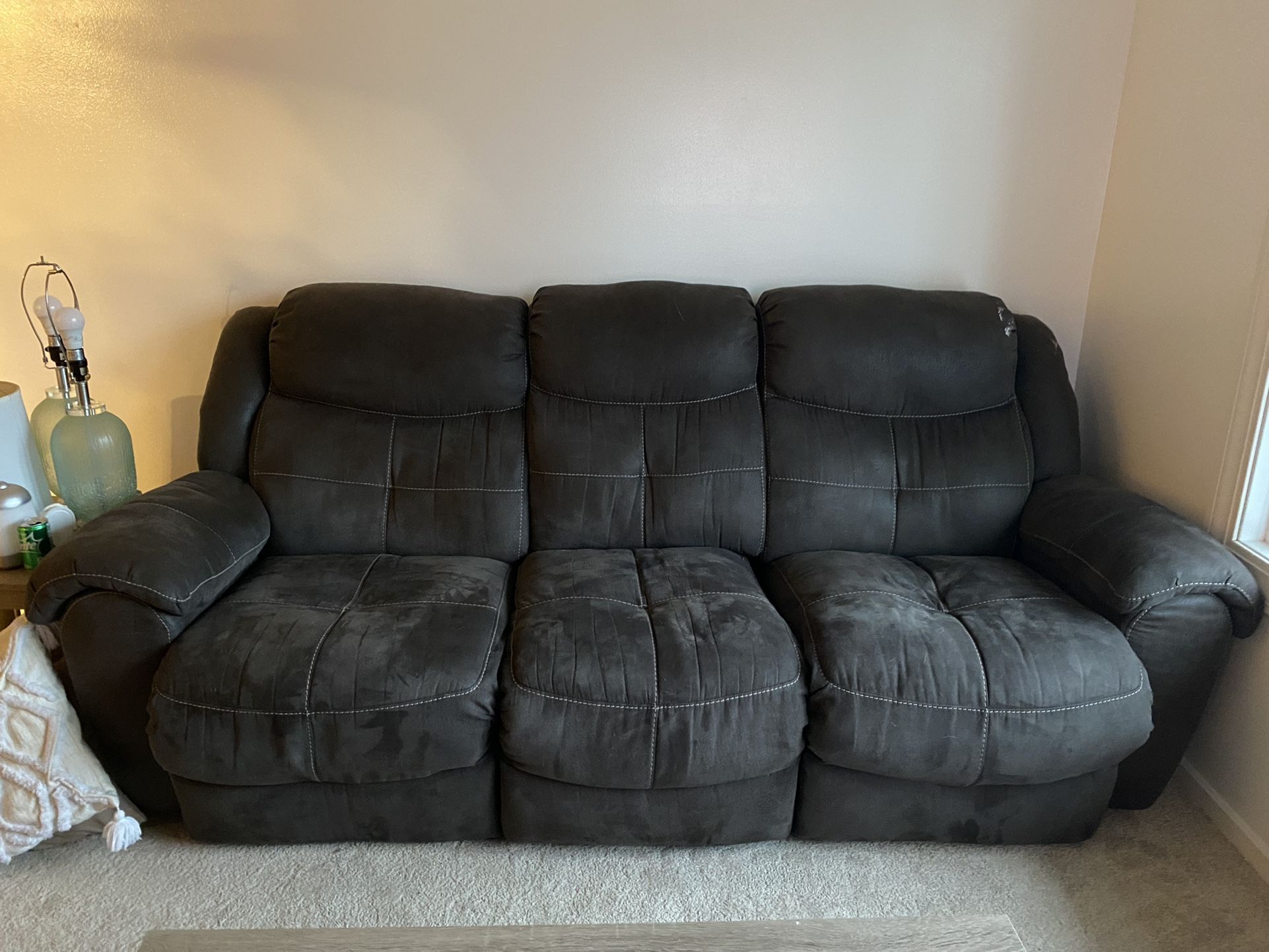 Reclining Couch 