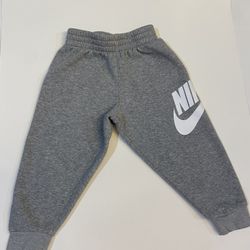 Nike Boys Grey Heather Fleece Lined Joggers W/ White Logo Size 4T