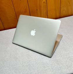 Apple MacBook Air 13” i5/8GB/256GB SSD $180