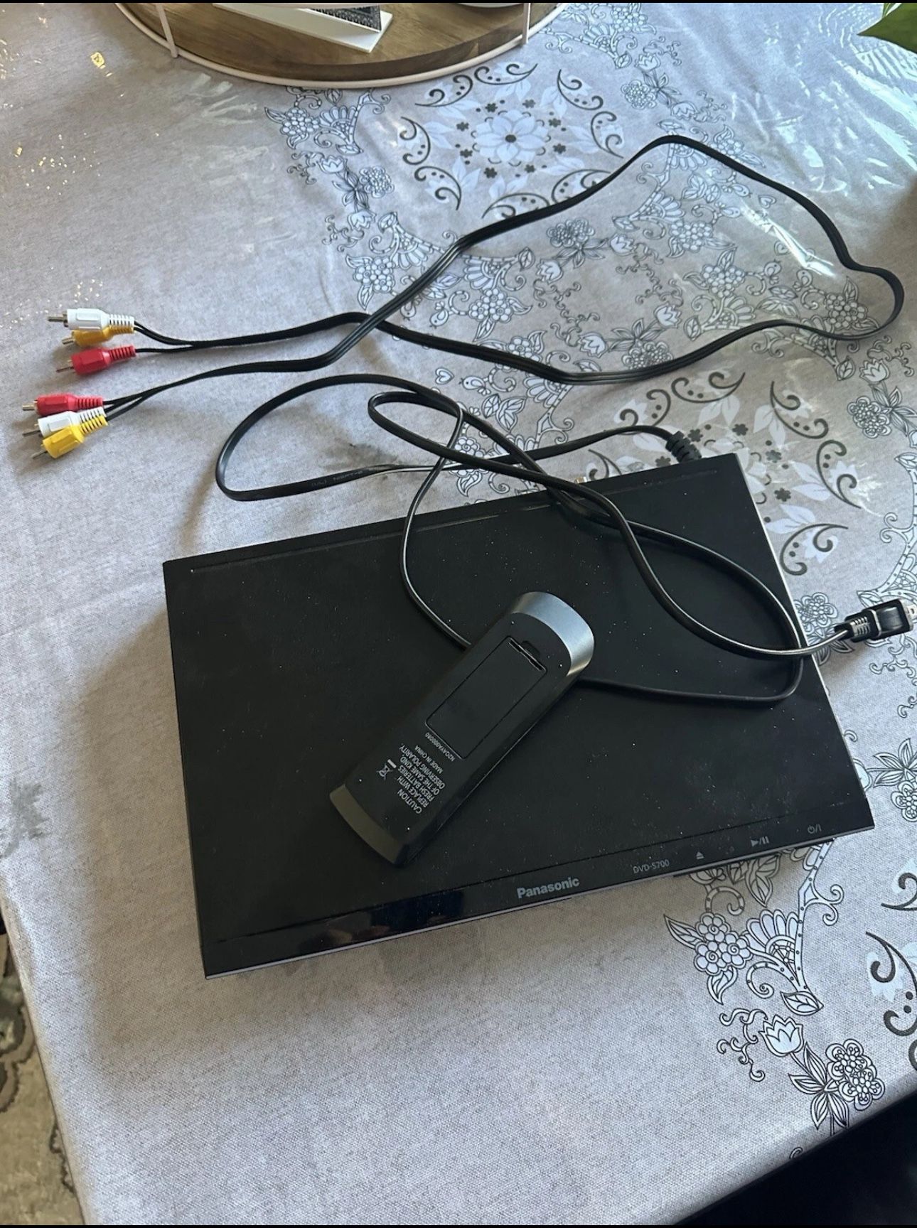 Panasonic DVD-S700 Full HD DVD player USB HDMI - Black